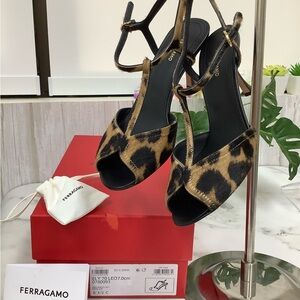 NIB Salvatore Ferragamo Tan and Black Leopard Print Peep-Toe Ankle Strap Heels